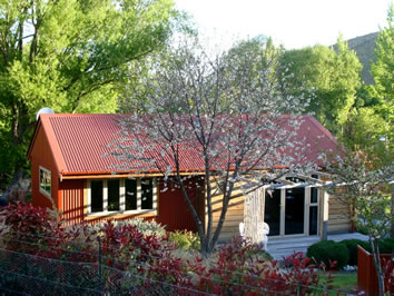 Spring blossom at Rascal Cottage