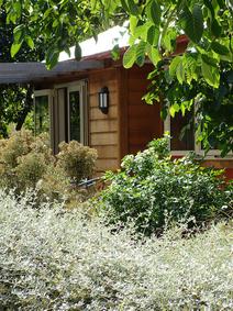 Moonlight Cottage - secluded and private
